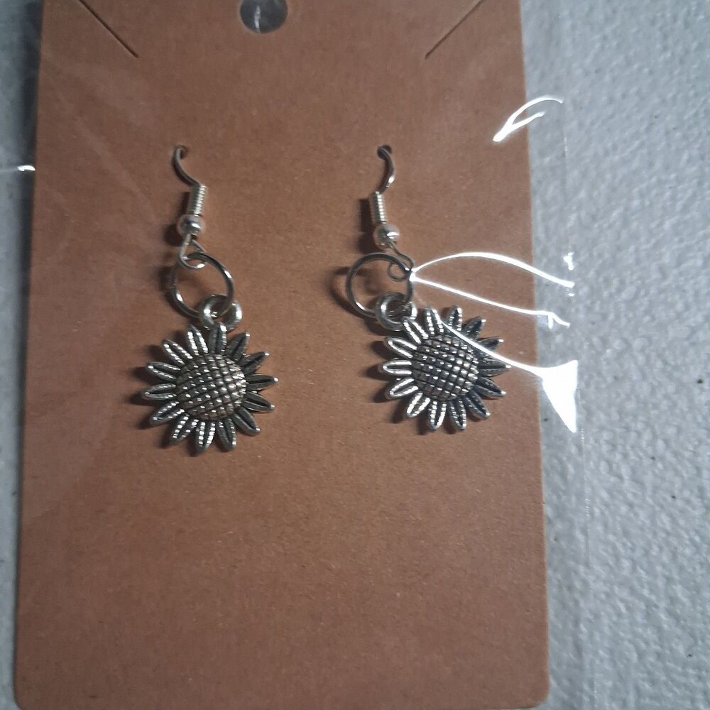 Handmade Sivertone Sunflower Earrings